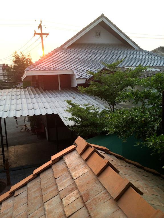 Green House Backpacker Chiang Mai Exterior foto